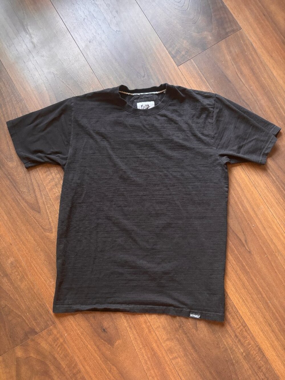 William Rast Black Classic T-Shirt - Size Small